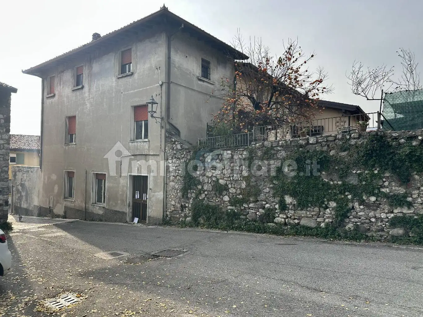 Casa indipendente in vendita a Roè Volciano