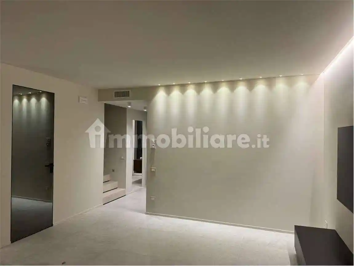 Villa bifamiliare via Ferruccio Lamborghini, 22, San Martino, Ferrara - foto 4