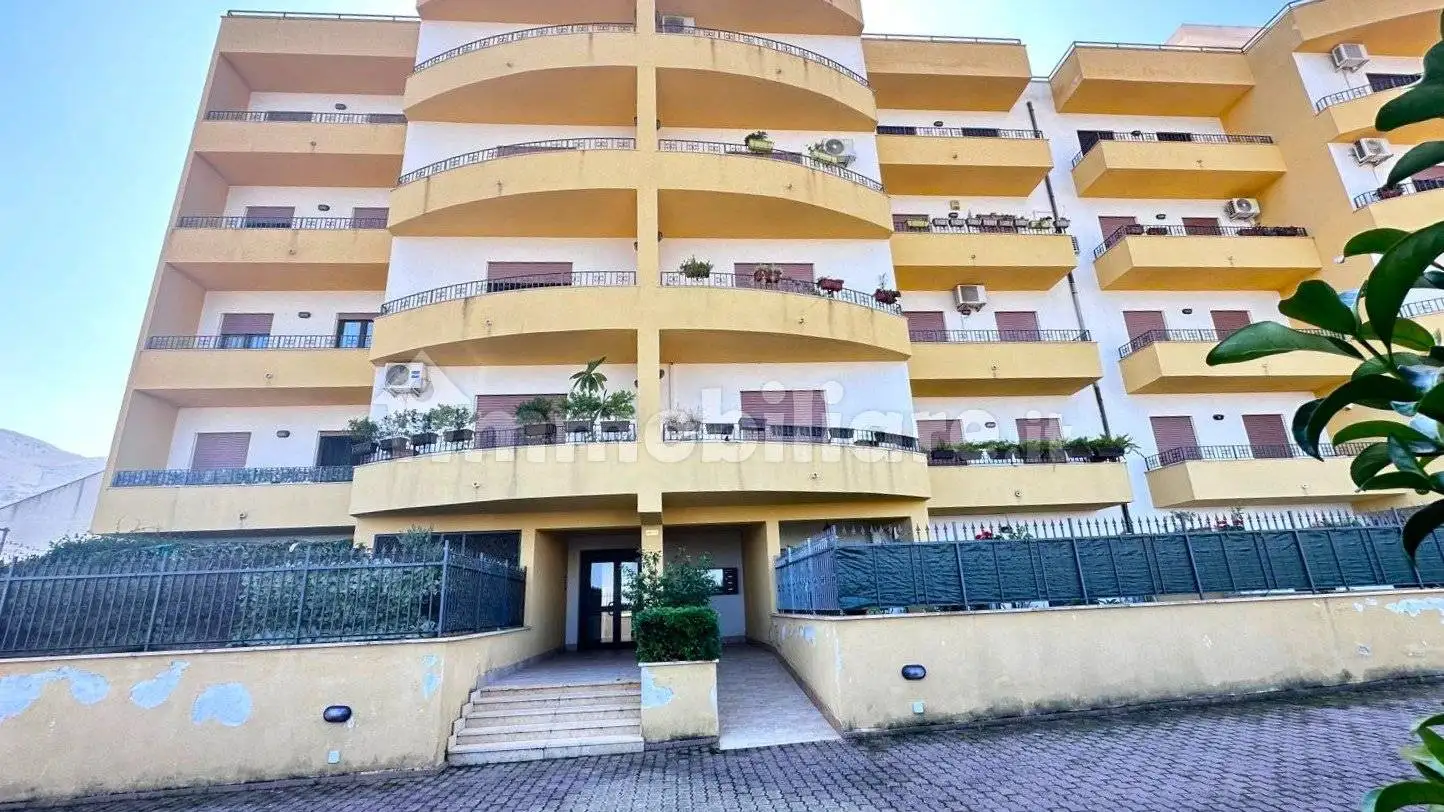 Appartamento in vendita a Carini