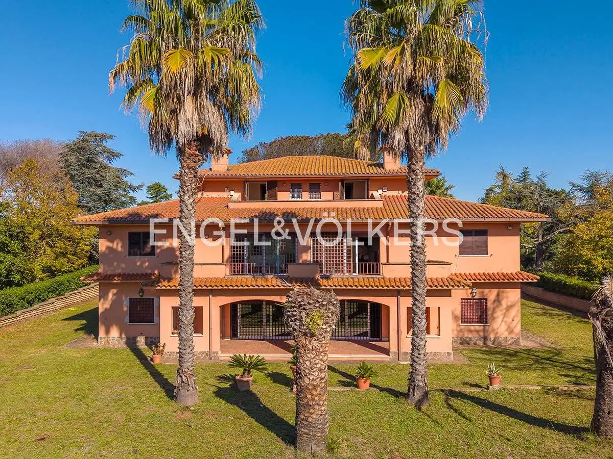 Villa in vendita a Roma
