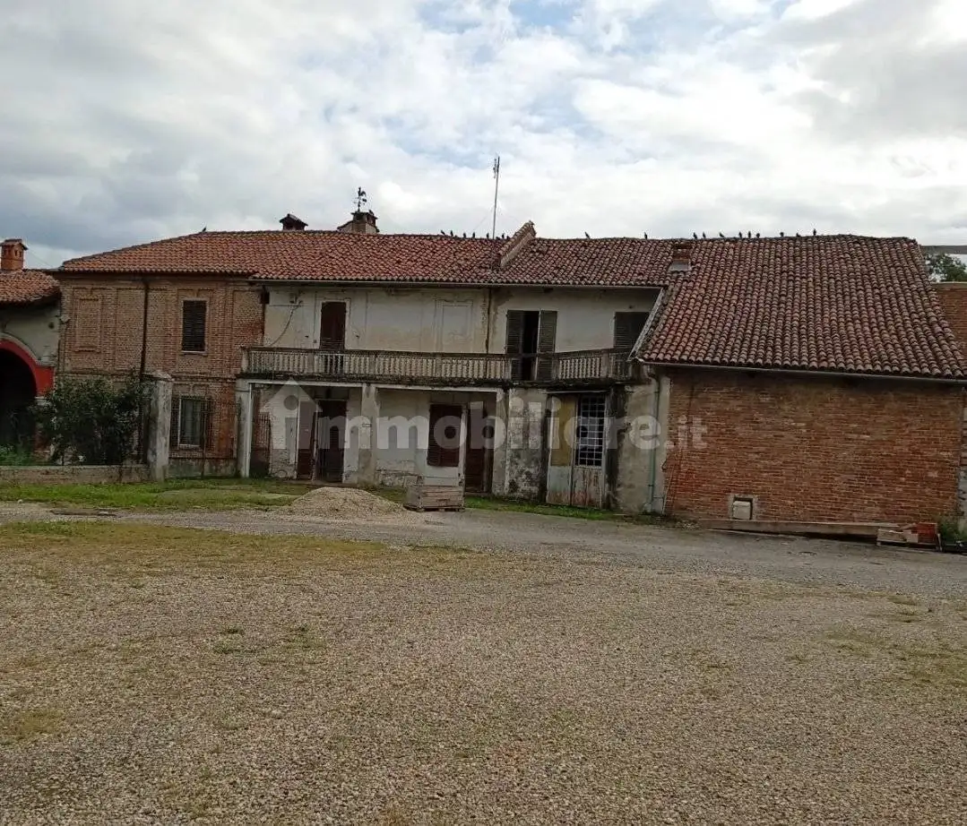 Rustico - Casale in vendita a Moncalieri
