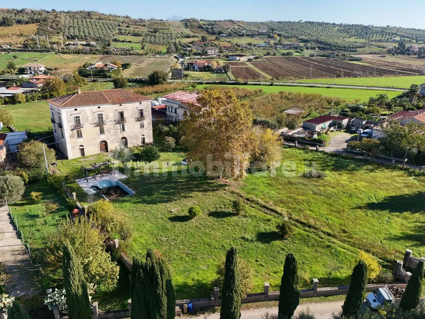 Palazzo - Edificio in vendita a Capaccio Paestum