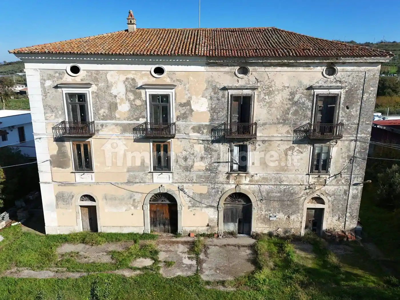 Palazzo - Edificio in Vendita - foto 2