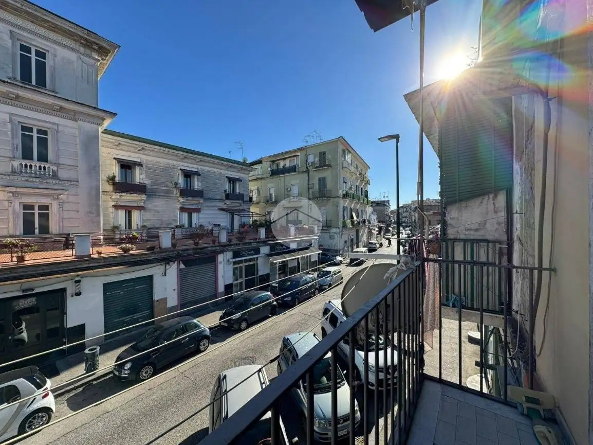 Appartamento in vendita a Napoli