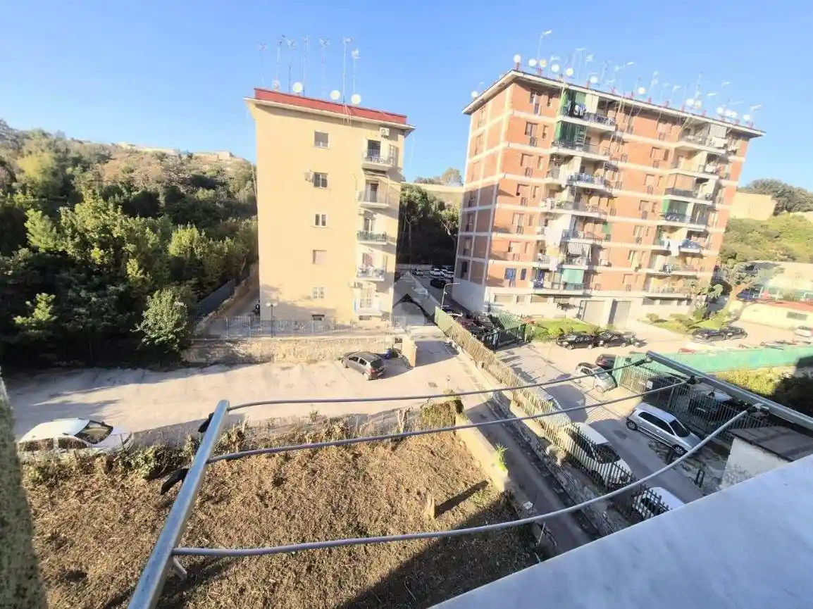 Trilocale via Monfalcone 58, Poggioreale, Napoli - foto 3