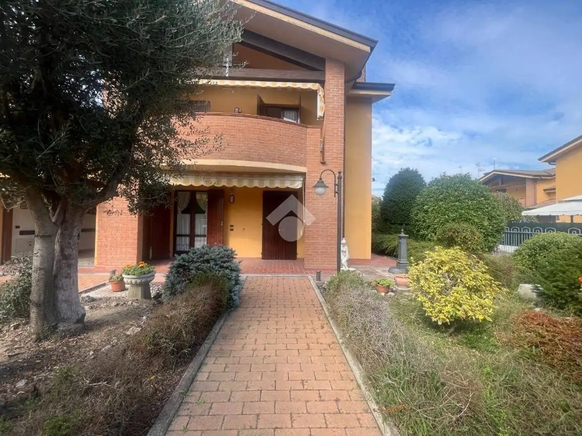 Casa indipendente in vendita a Poviglio