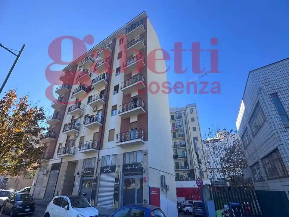 Quadrilocale Cosenza viale Mancini , 125, Mancini, Cosenza - foto 2