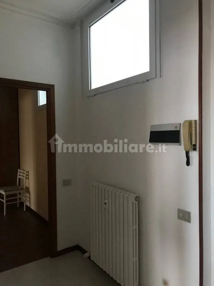 Trilocale buono stato, terzo piano, Centro Storico, Pesaro - foto 2