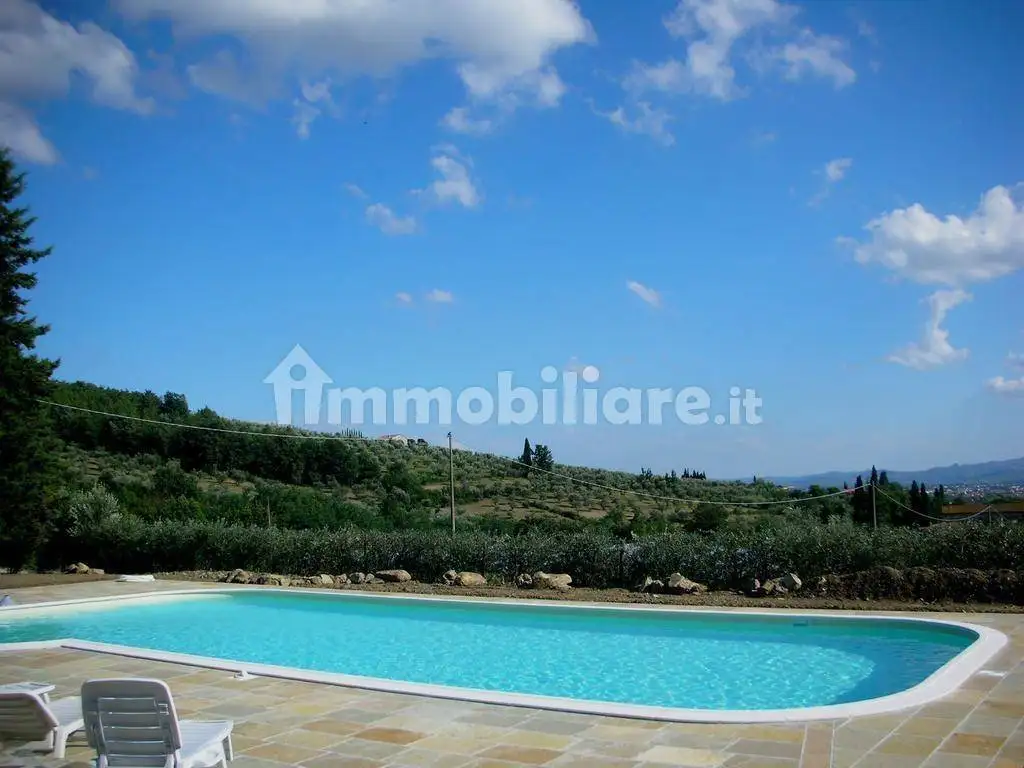 Rustico - Casale in vendita a Pistoia