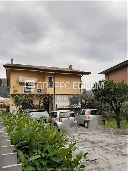 Appartamento in asta a Massa