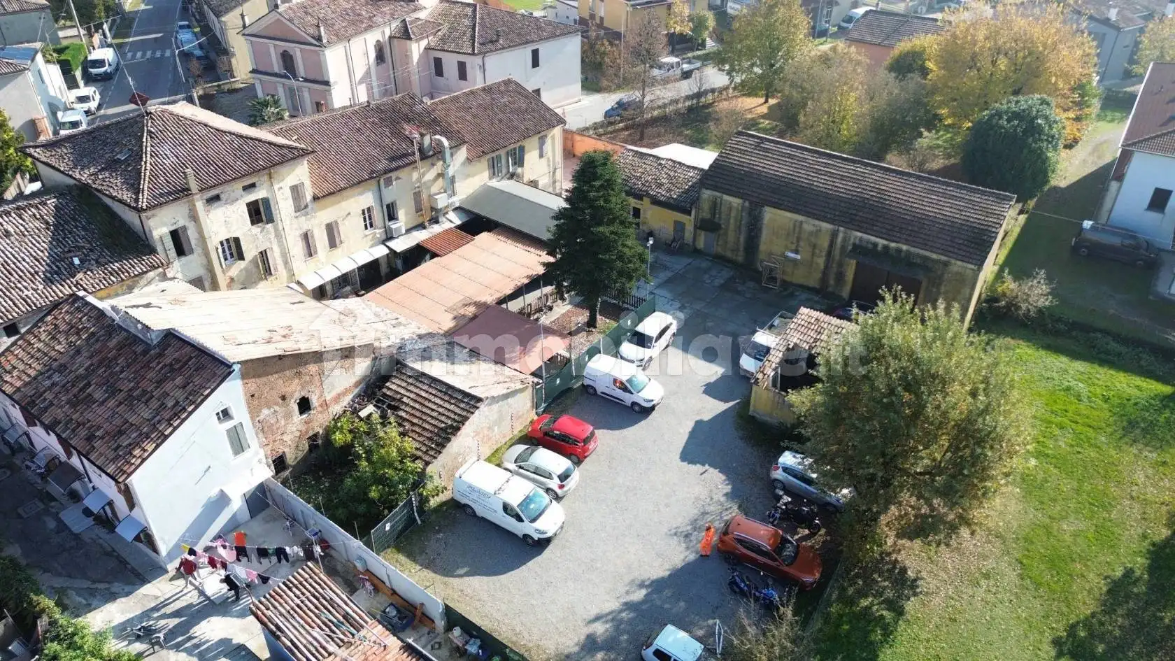 Palazzo - Edificio in Vendita - foto 2