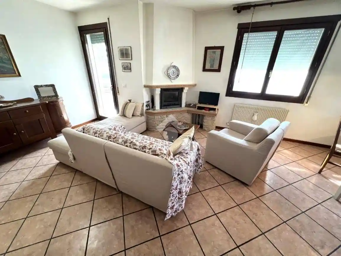 Appartamento buono stato, su più livelli, San Michele Extra, Verona - foto 2