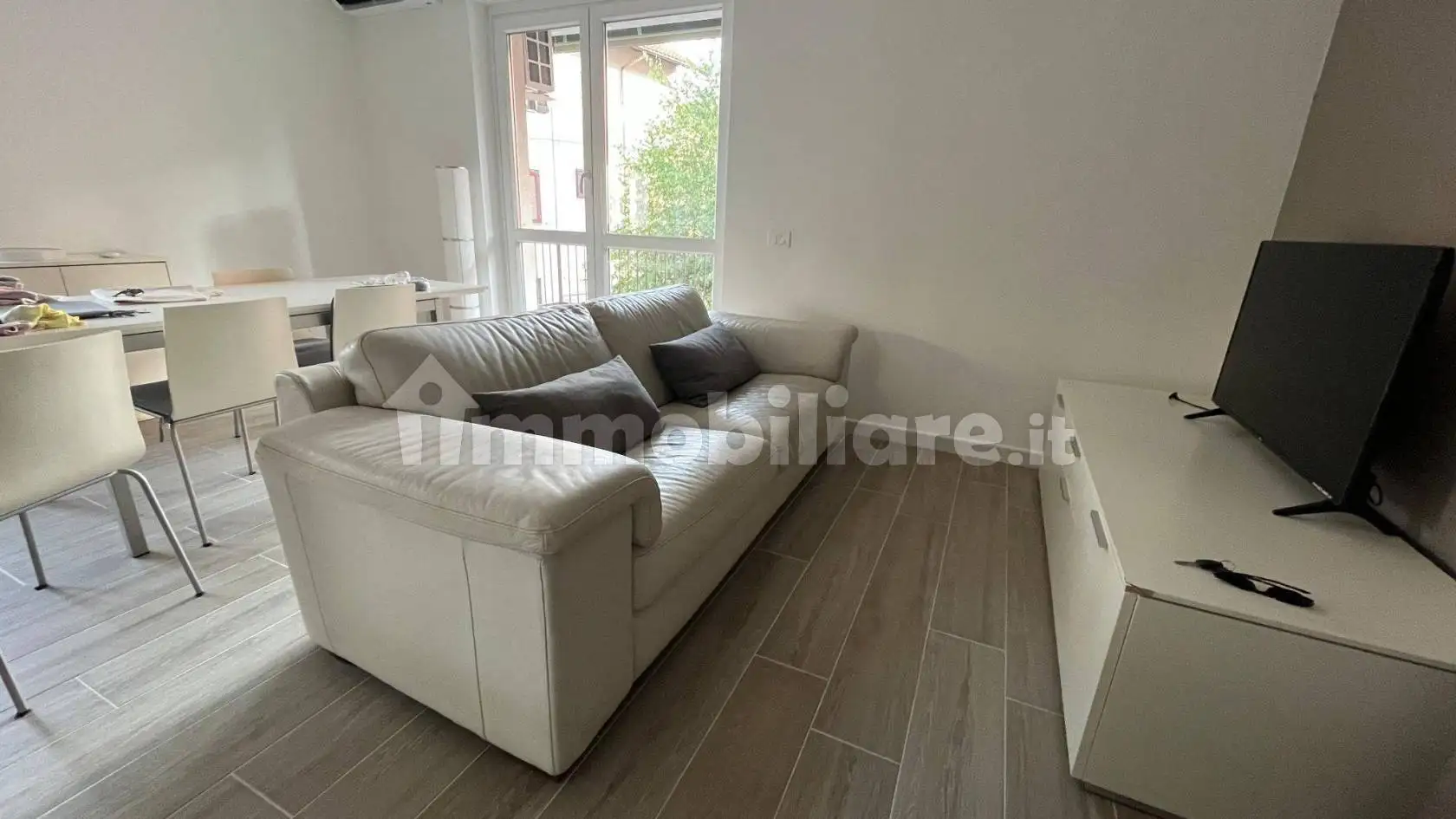 Trilocale via Monte Pasubio 5, Centro, Arona - foto 2