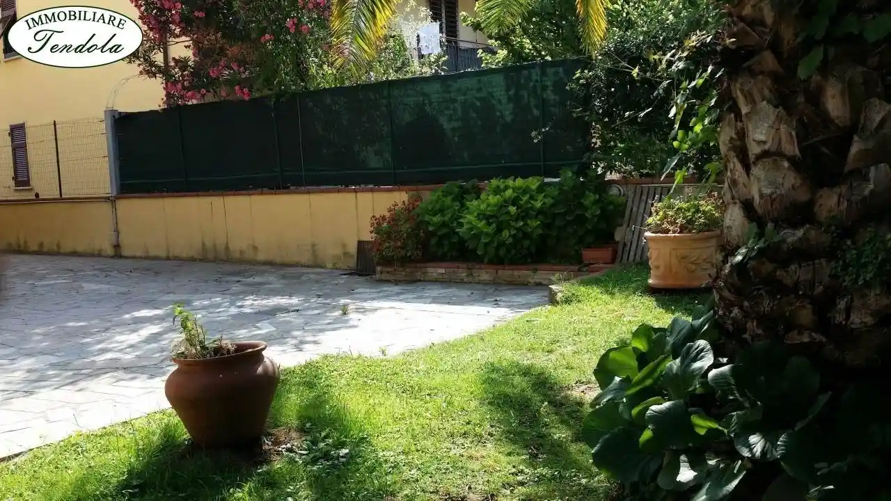 Casa indipendente in vendita a Castelnuovo Magra