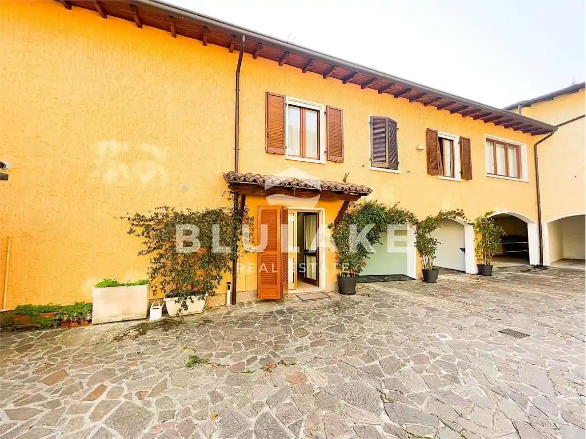 Trilocale via del Melograno , 30, Montinelle, Manerba del Garda - foto 2