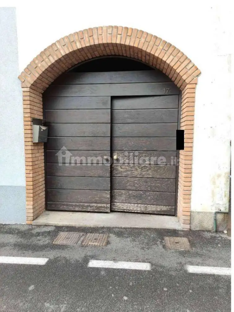 Appartamento in asta a Rovello Porro