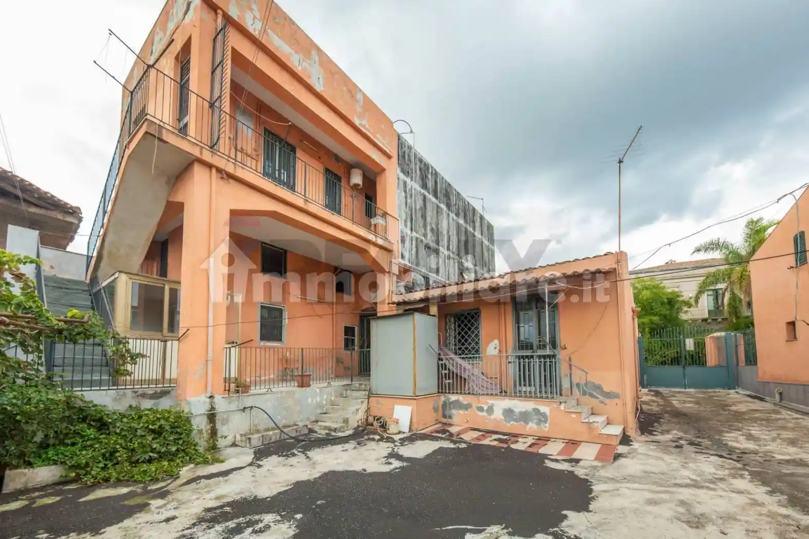 Casa indipendente in vendita a Aci Castello