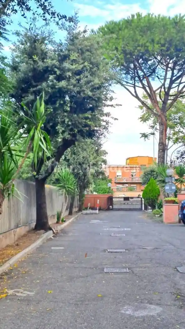 Bilocale via Tuscolana 1890, Romanina, Roma - foto 4