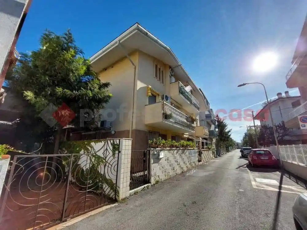 Trilocale via Indipendenza , 9A, Tortoreto Lido, Tortoreto - foto 5