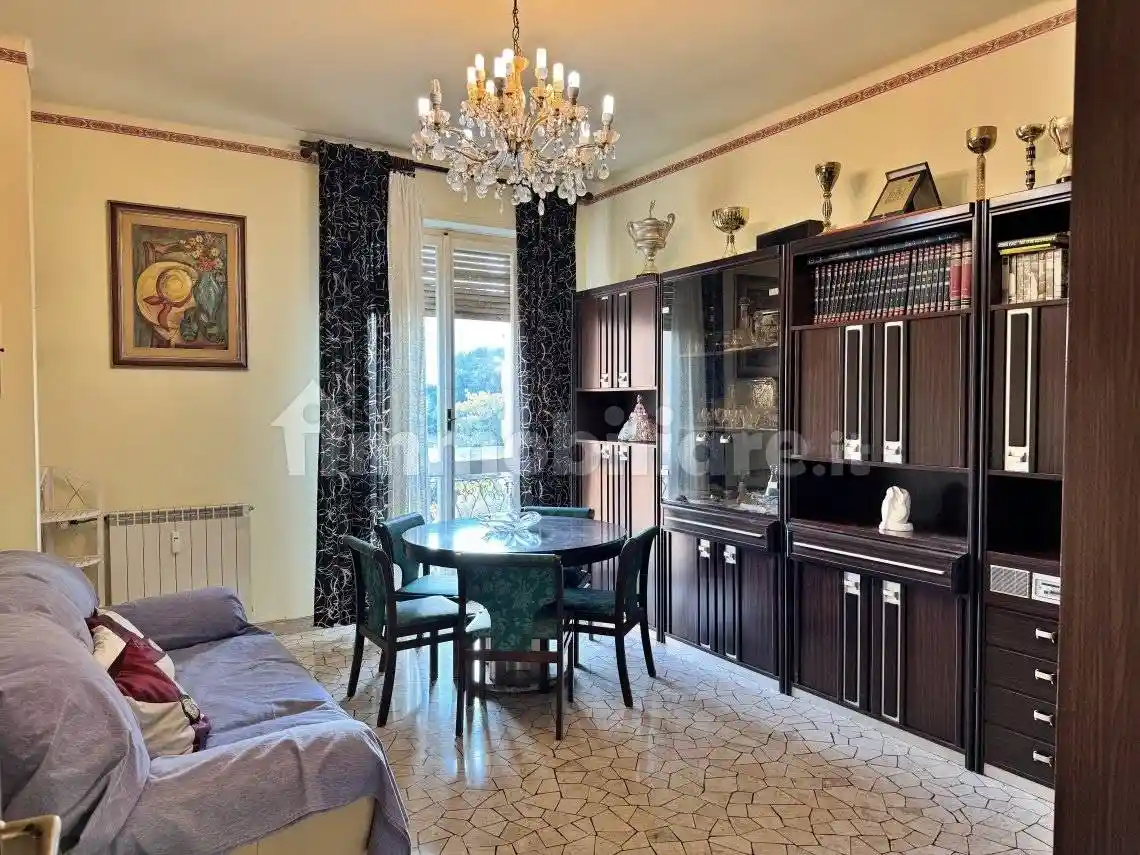 Appartamento in vendita a Albenga