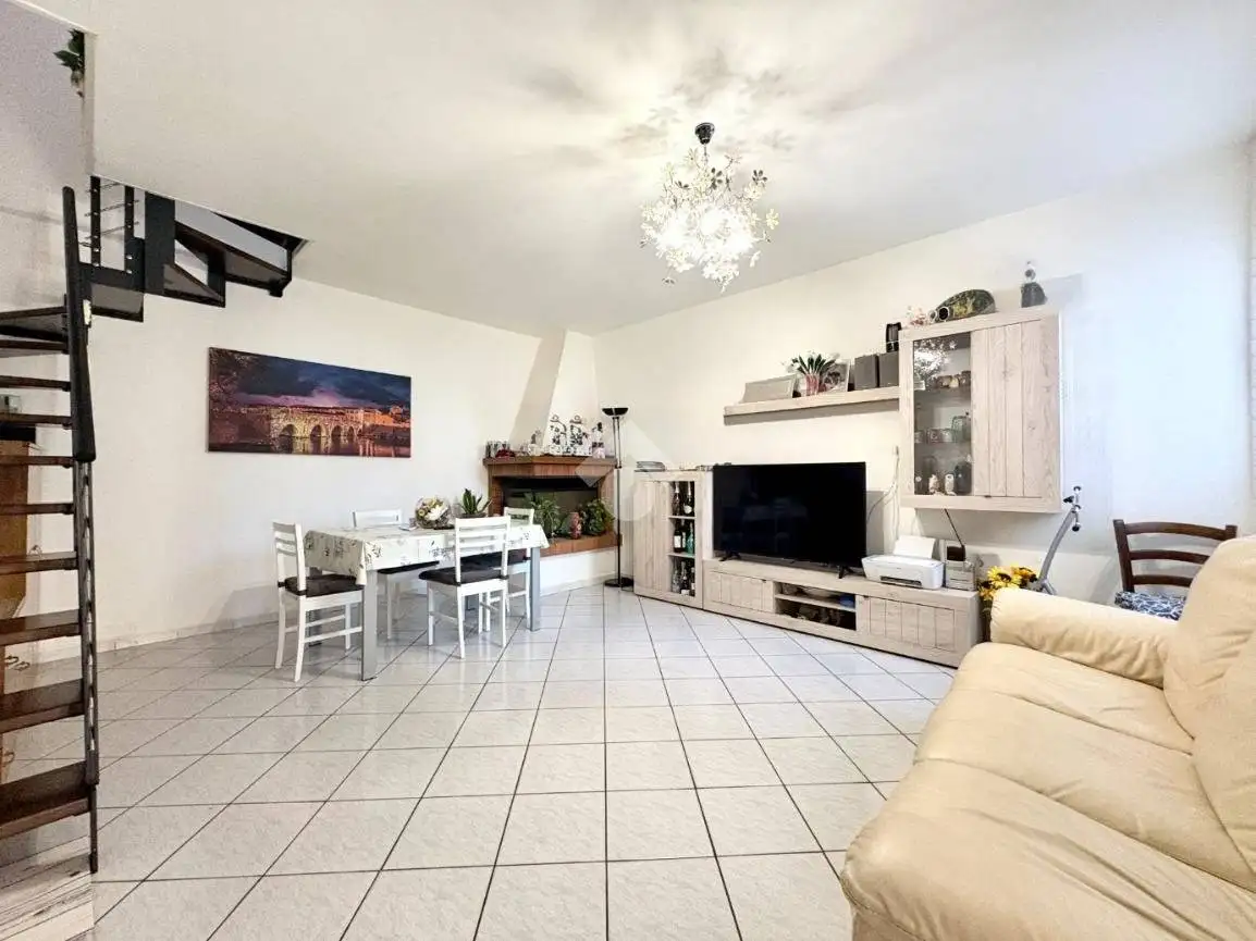 Rustico - Casale in vendita a Rimini