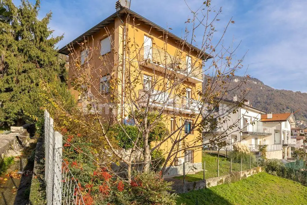 Appartamento in vendita a Gravedona ed Uniti