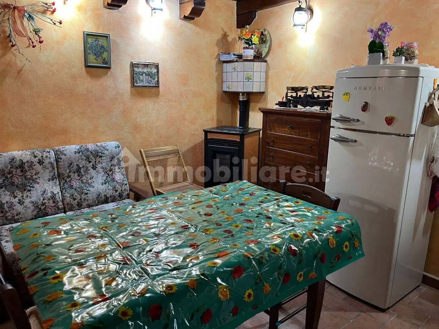 Appartamento in vendita a Tolfa