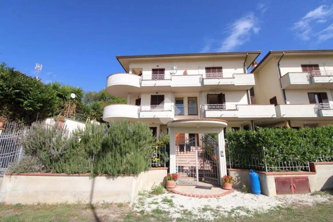 Appartamento in vendita a Poggio Mirteto