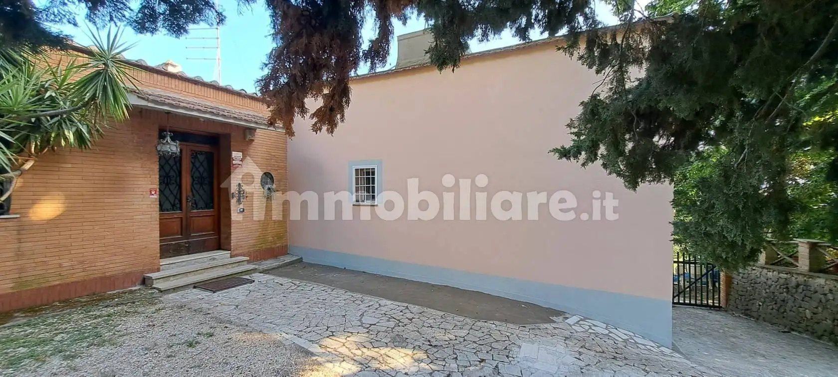 Villa bifamiliare via Spiaggia del Lago, Centro, Castel Gandolfo - foto 2