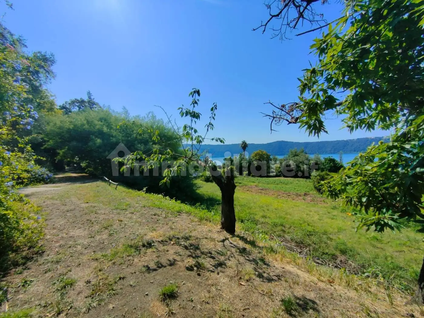 Villa bifamiliare via Spiaggia del Lago, Centro, Castel Gandolfo - foto 3
