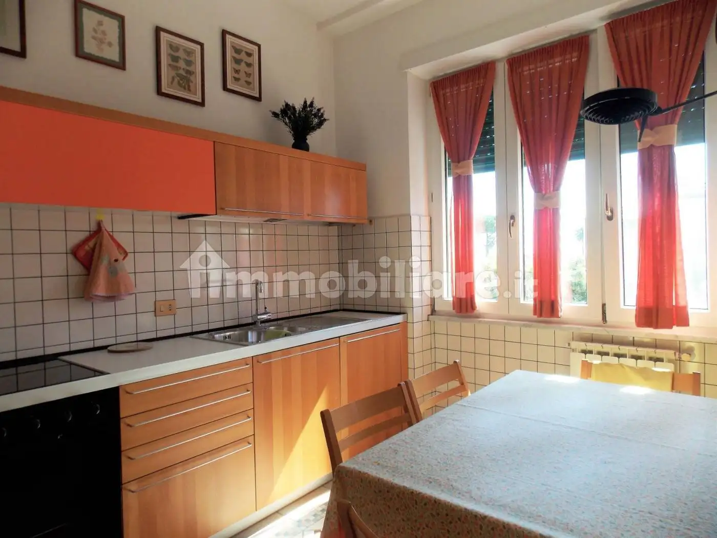 Quadrilocale via Puglie, Lungomare Circe, Via Badino, Terracina - foto 2