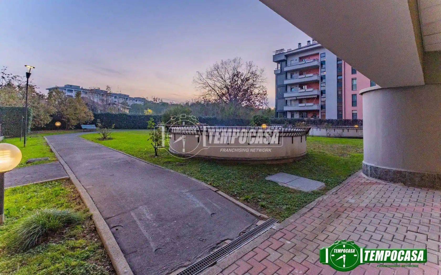 Quadrilocale via Federico Engels 7, Quarto Cagnino, Milano - foto 3