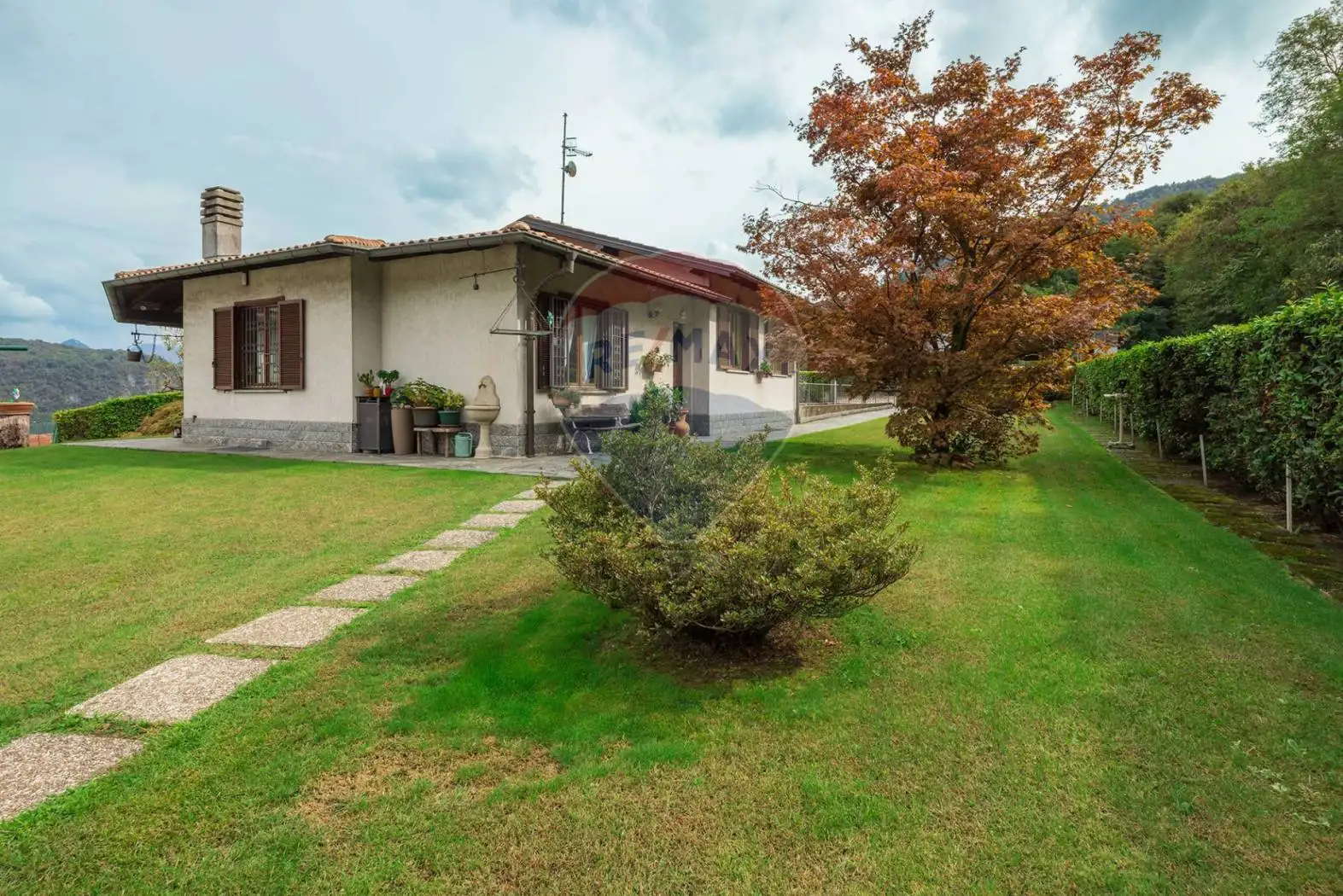 Villa in vendita a Lavena Ponte Tresa