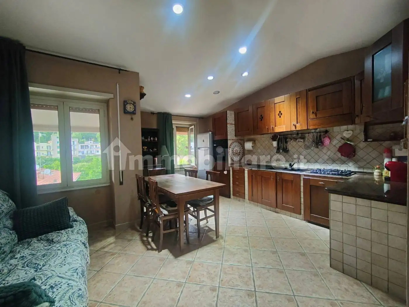 Appartamento in vendita a Ariccia