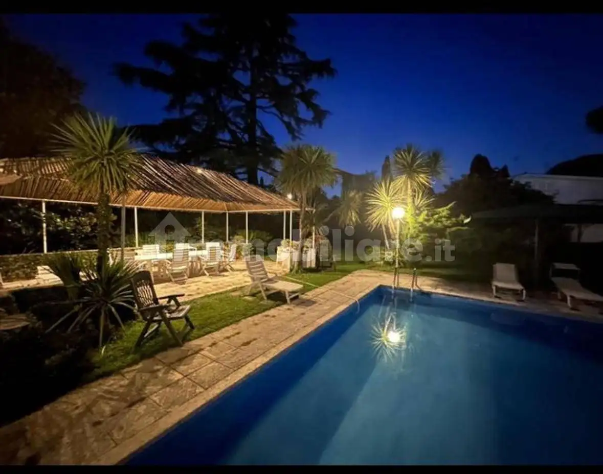 Villa in vendita a Roma