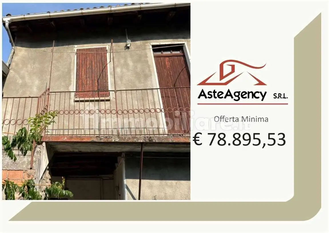 Casa indipendente in asta a Val di Nizza