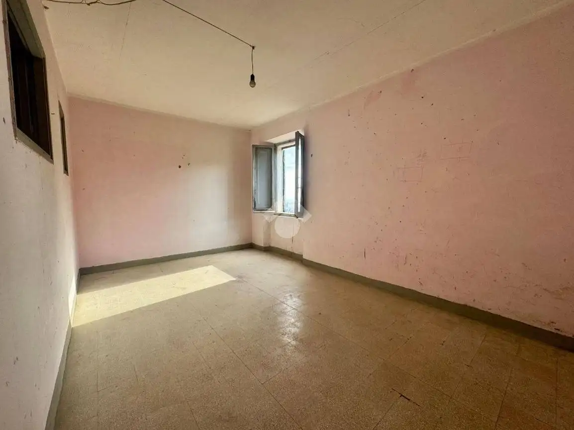 Trilocale via corsica 97, Centro, Caprarola - foto 5