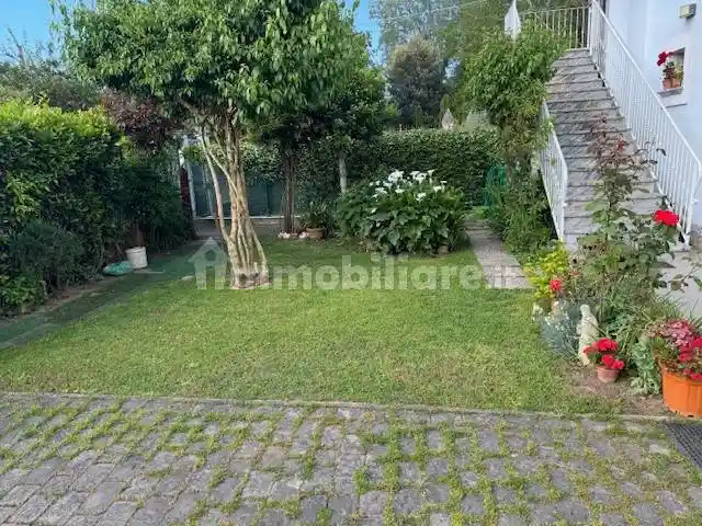 Appartamento in vendita a Massa