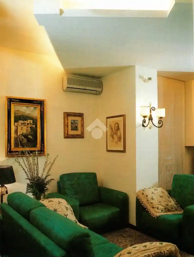 Trilocale piazza Santa Maria degli Angeli a Pizzofalcone, Chiaia, Napoli - foto 3