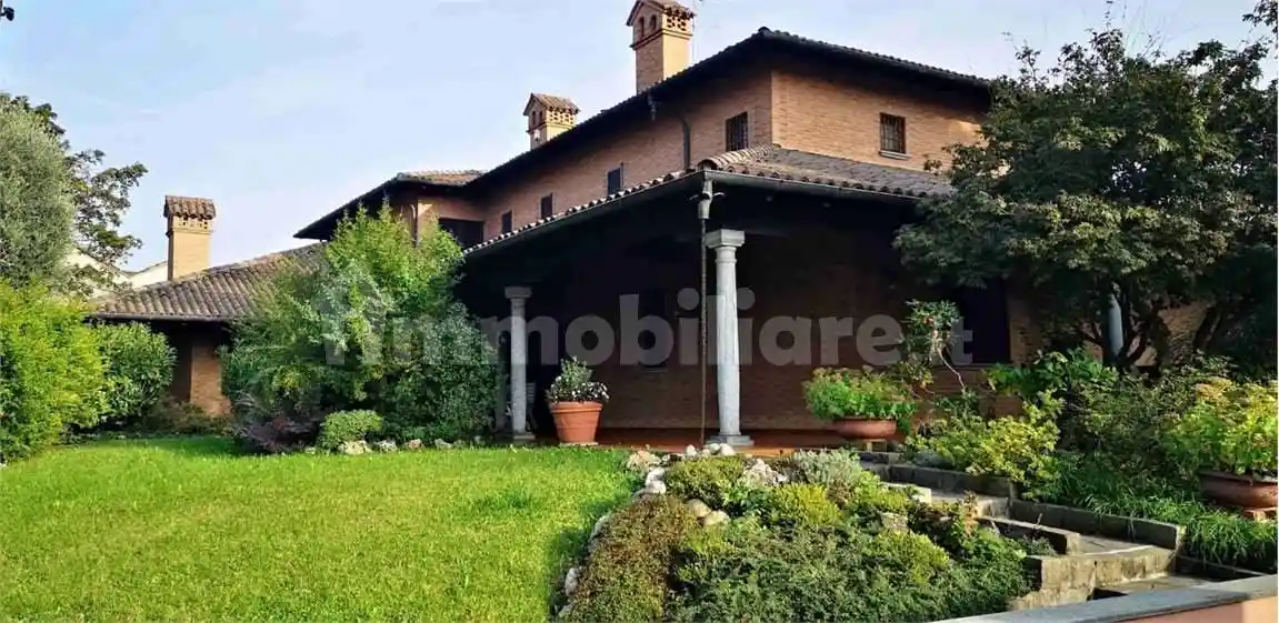 Villa in vendita a Muggiò