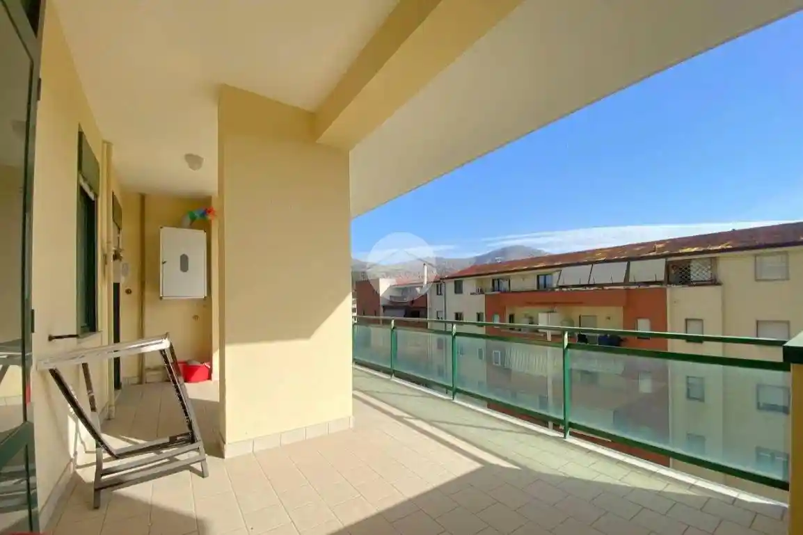 Quadrilocale viale dei Vecchi Pini 5, Parco degli Aranci, Caserta - foto 3