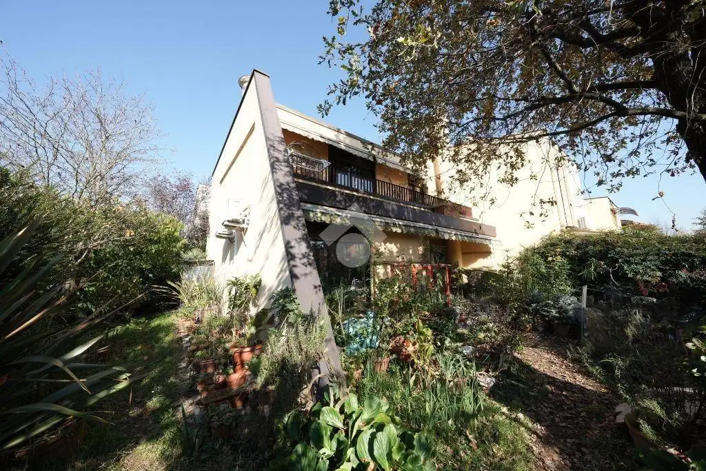 Villetta a schiera in vendita a Biassono