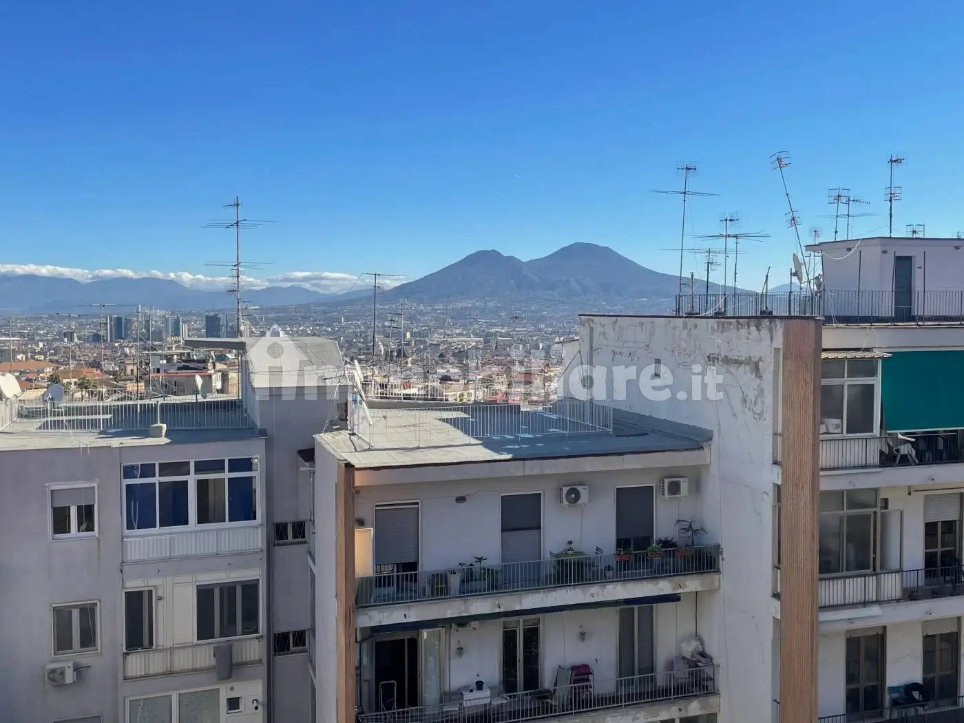 Appartamento in vendita a Napoli