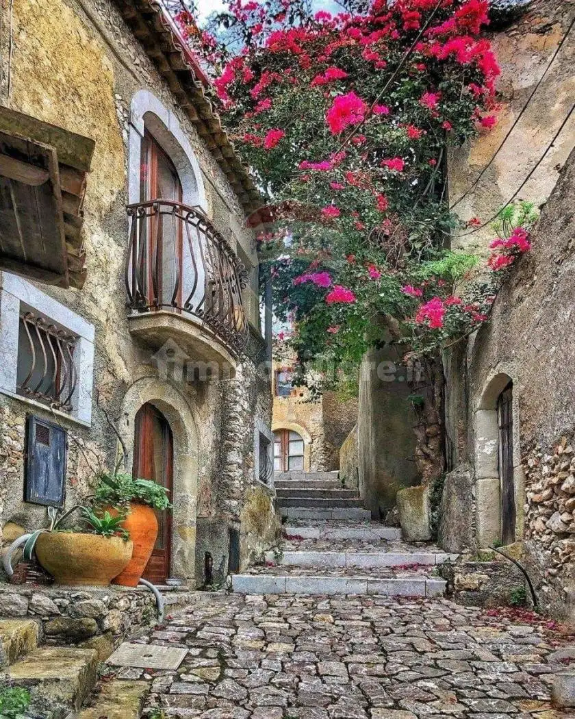 Casa indipendente in vendita a Forza d'Agrò