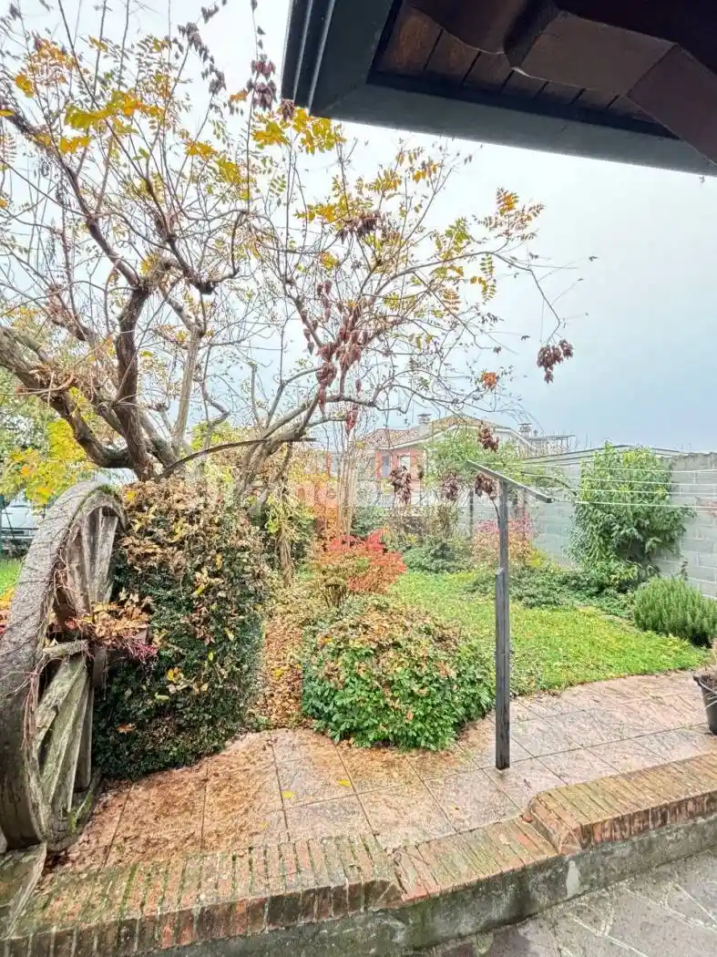 Villa bifamiliare via Michelangelo Buonarroti, Centro, Caorso - foto 3