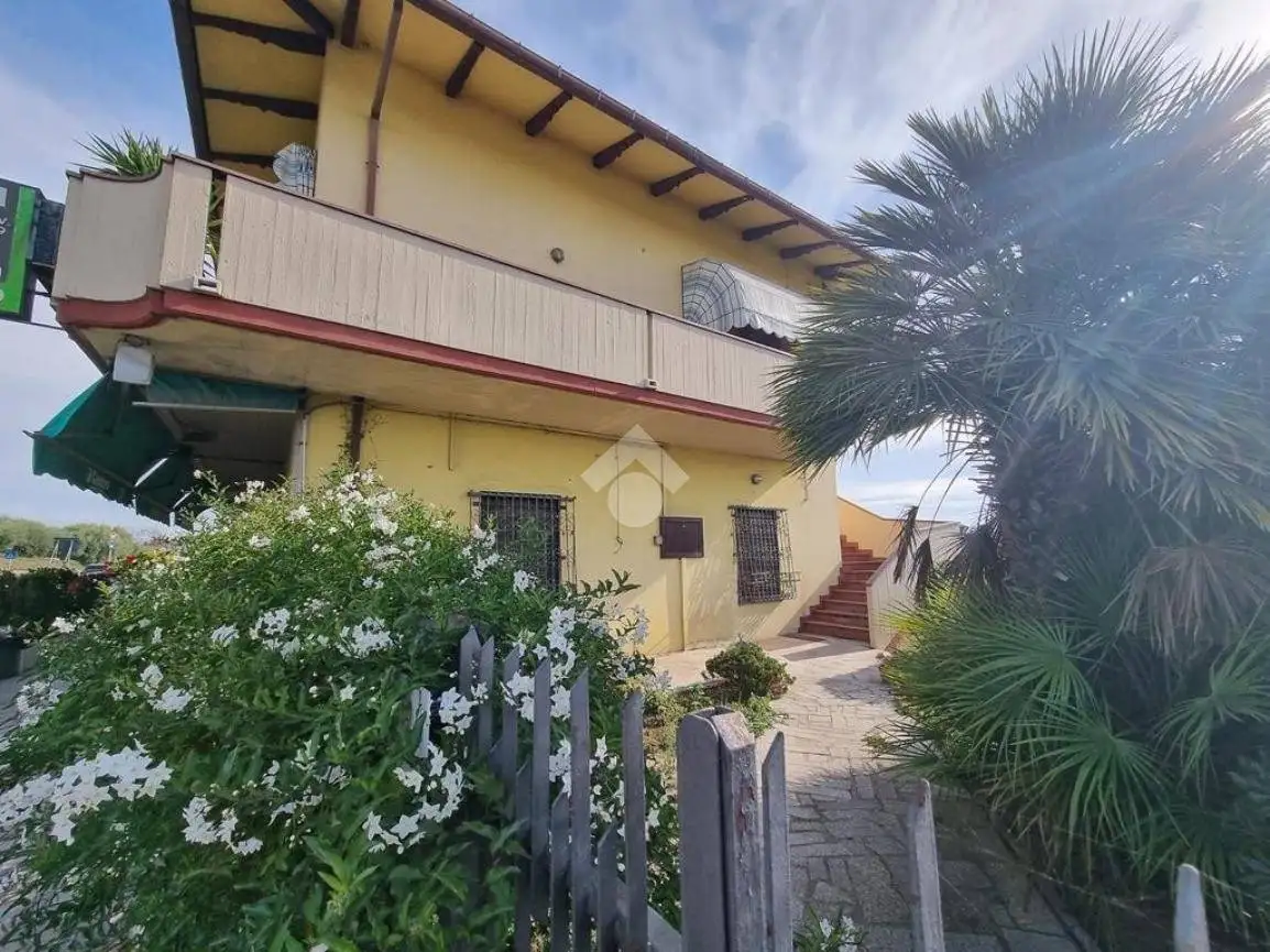 Casa indipendente in vendita a Notaresco