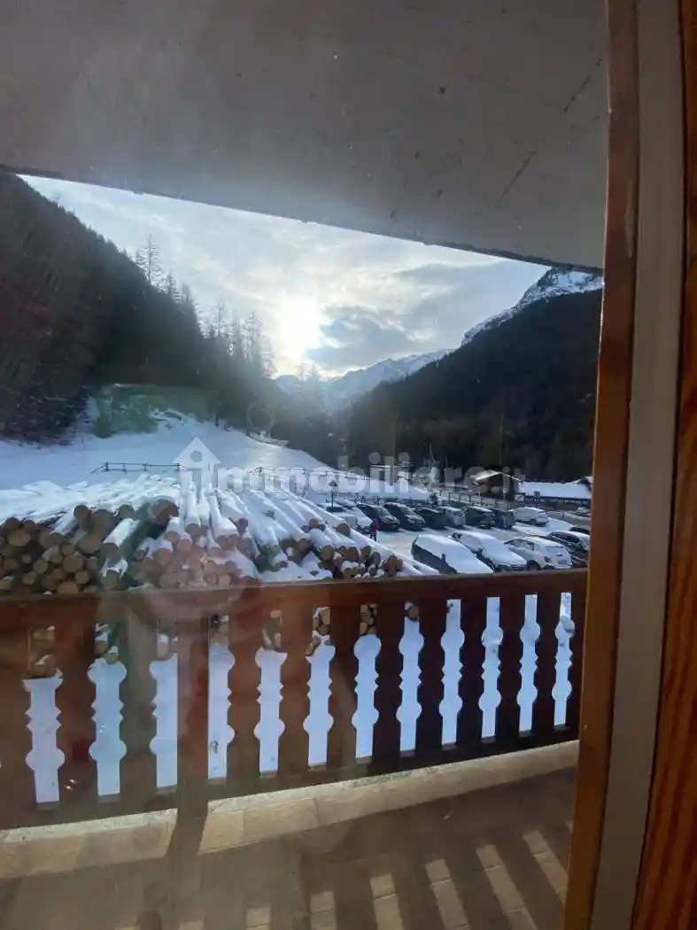 Appartamento in affitto a Cogne