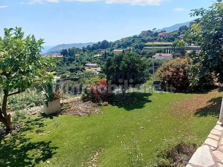 Villa in vendita a Sanremo
