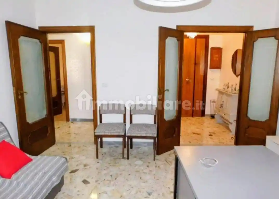 Trilocale via Paolo Grassi, Martina Franca - foto 4