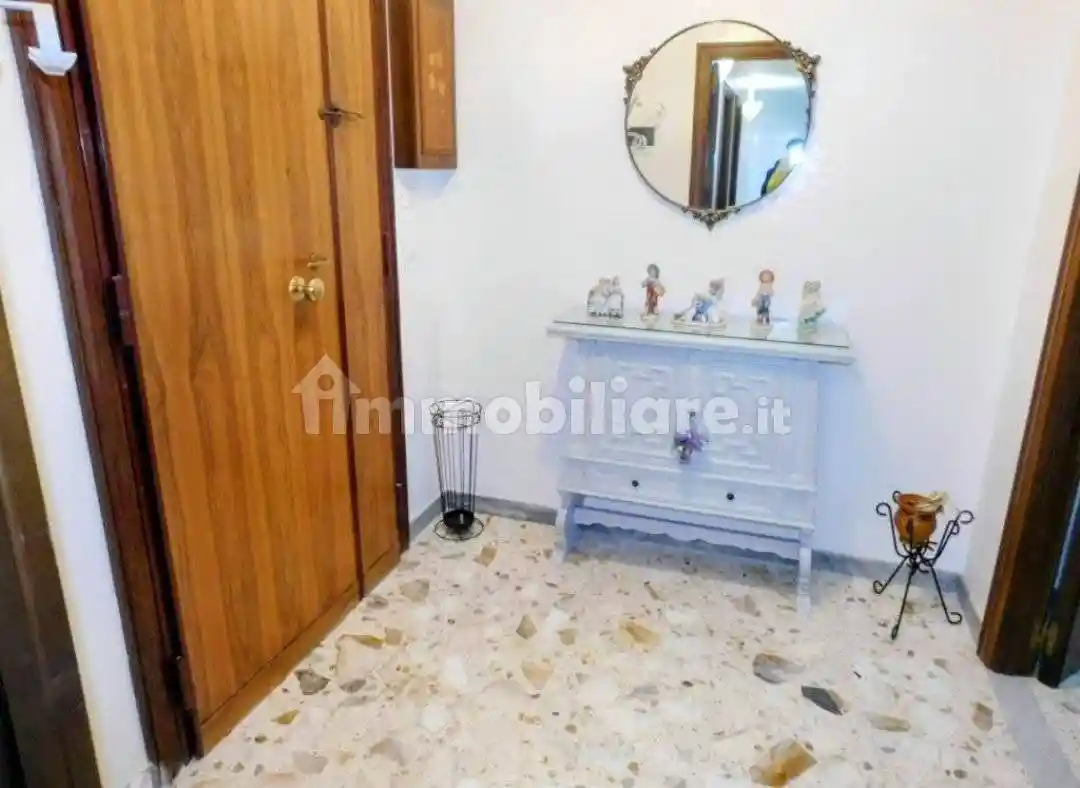 Trilocale via Paolo Grassi, Martina Franca - foto 5